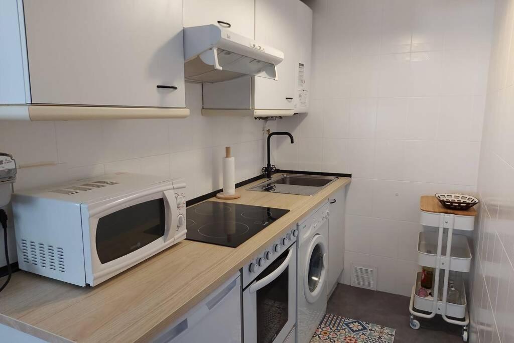 Casa Bihotz - Bonito Y Centrico Apartamento Con Garaje En Sallent 萨连特加列戈 外观 照片
