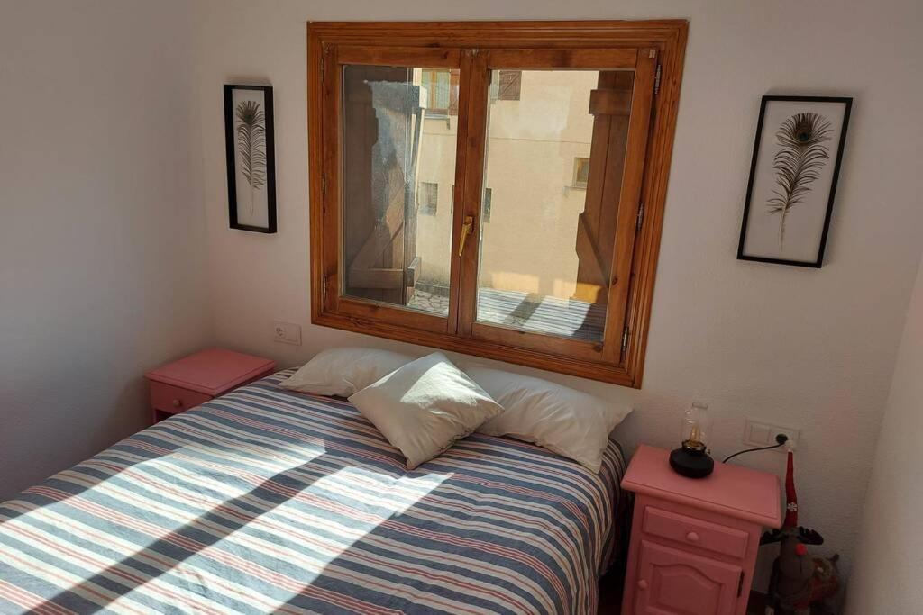 Casa Bihotz - Bonito Y Centrico Apartamento Con Garaje En Sallent 萨连特加列戈 外观 照片
